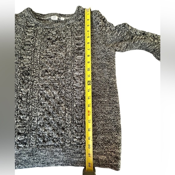 GAP Cable Knit Black & White Women’s Crew Neck Sweater • Used • Size: Large - Picture 4 of 6